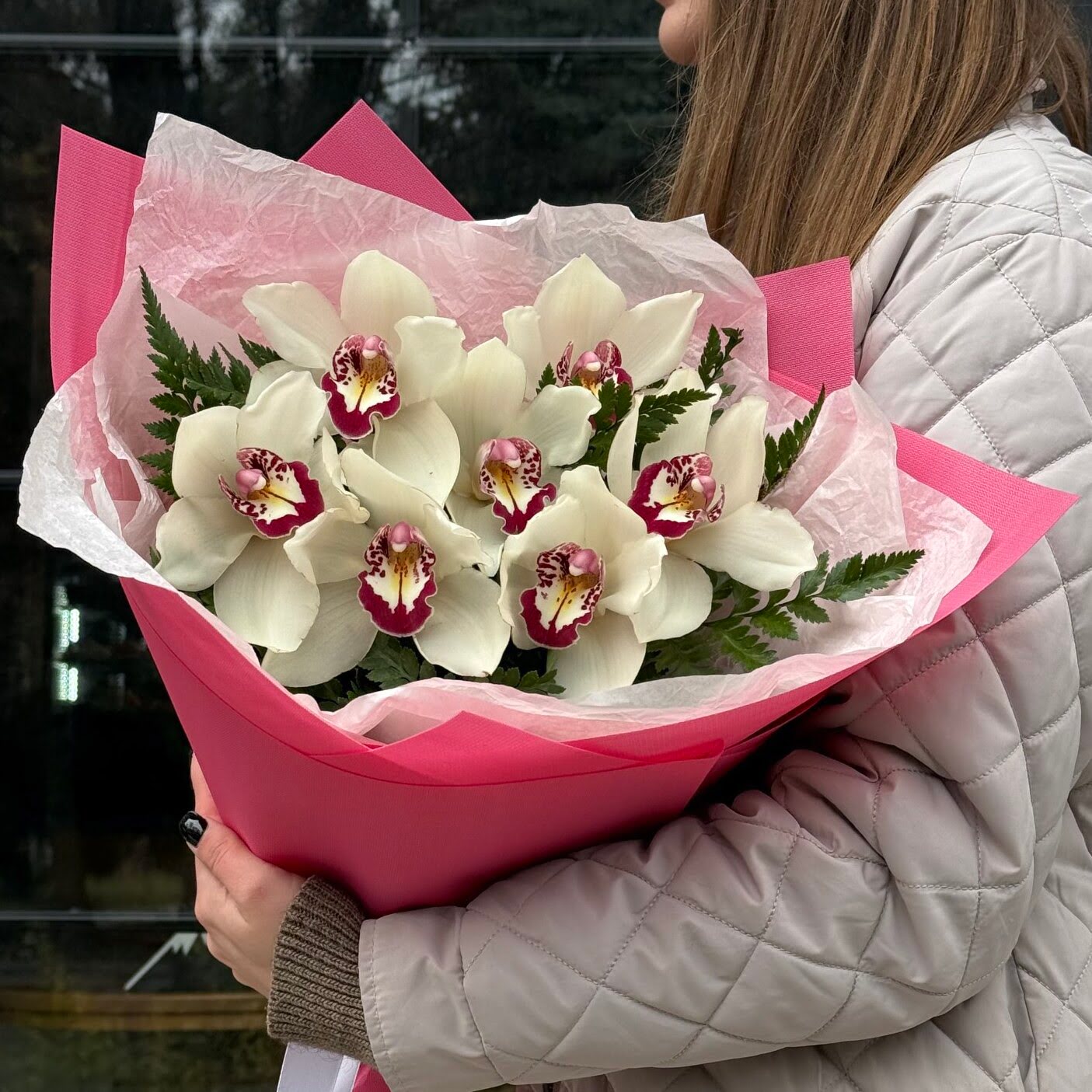 Белые орхидеи